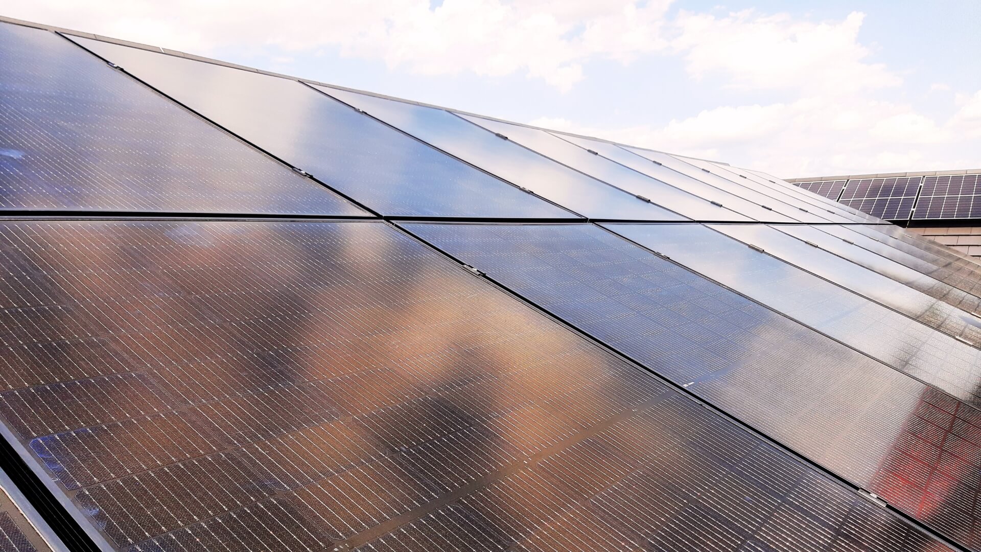 PVT modules on private house roof in combination with brine pump, ground collectors and PV in Regensburg