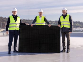 First Sunmaxx PVT Module on the Roof of MAHLE Plant in Vaihingen-Enz